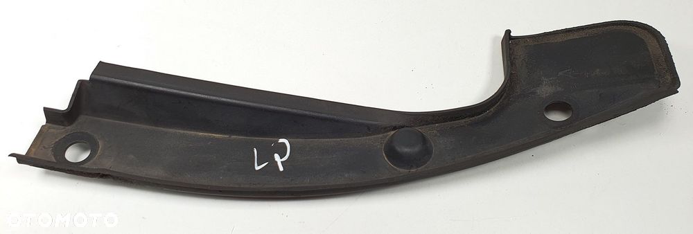 OSŁONA RYNIENKI ODWODNIENIA LEWA BMW 5 E61 7034159 - 1