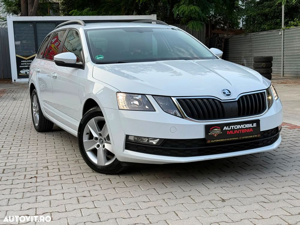 Skoda Octavia 1.6 TDI DSG Style - 3