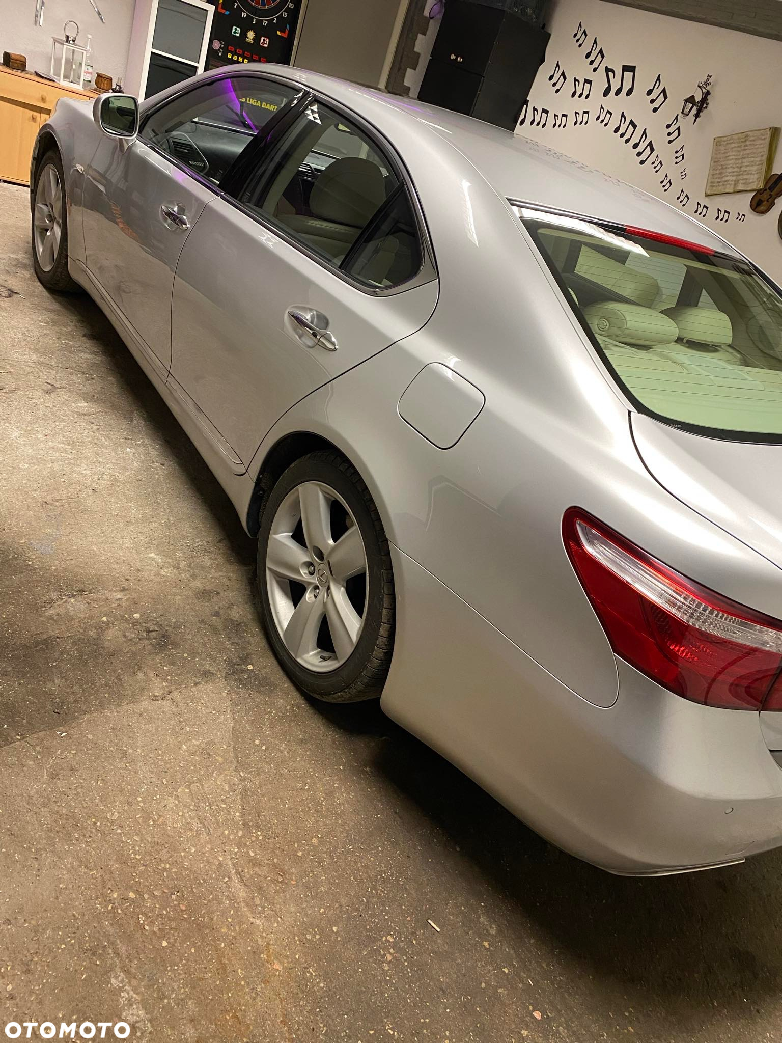 Lexus LS 460 - 12