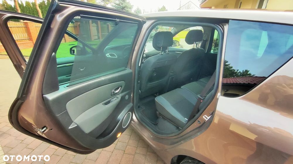 Renault Scenic TCe 130 Luxe - 10
