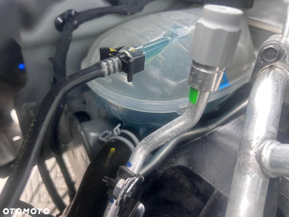 Dacia Duster 1.6 Full Hybrid 140 Journey MMT - 8