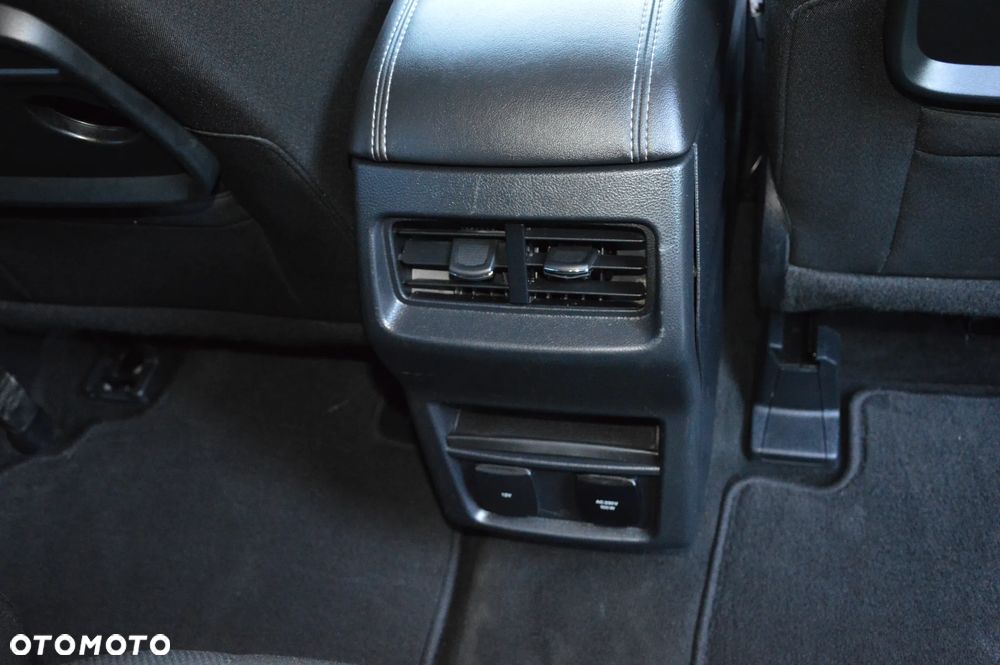 Ford S-Max - 35