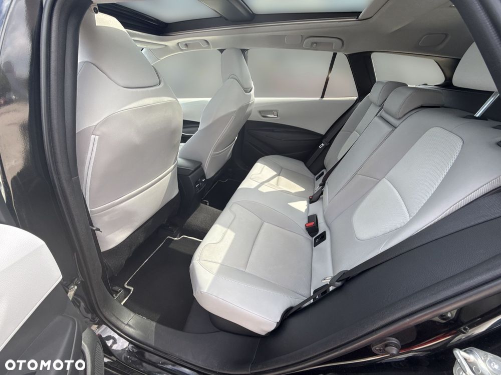 Toyota Corolla - 11