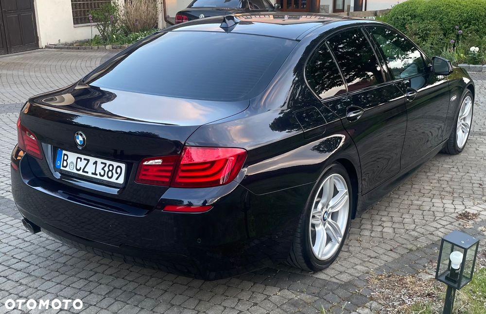 BMW Seria 5 530d Sport-Aut Luxury Line - 7