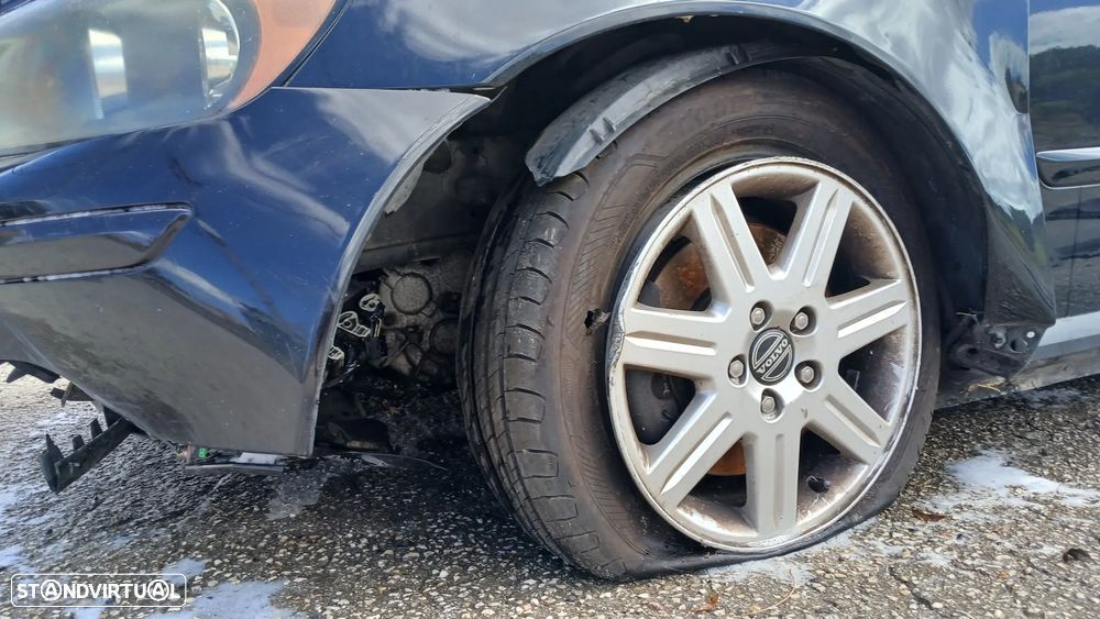 Volvo S40 2.0 D Nível 2 - 6