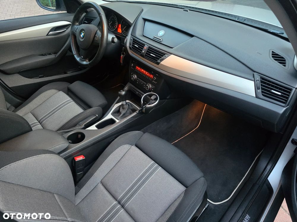BMW X1 sDrive20i xLine - 23