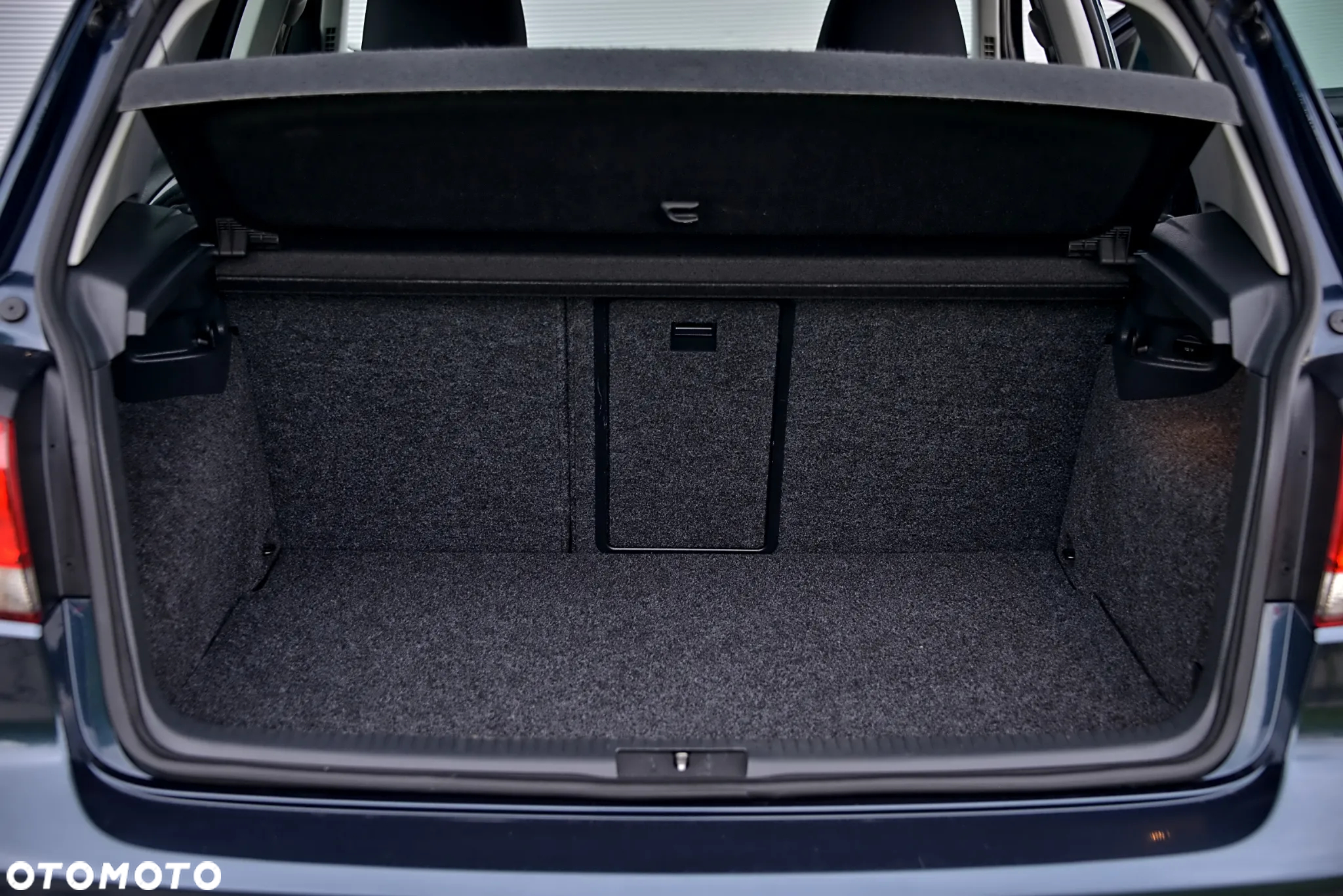 Volkswagen Golf - 32