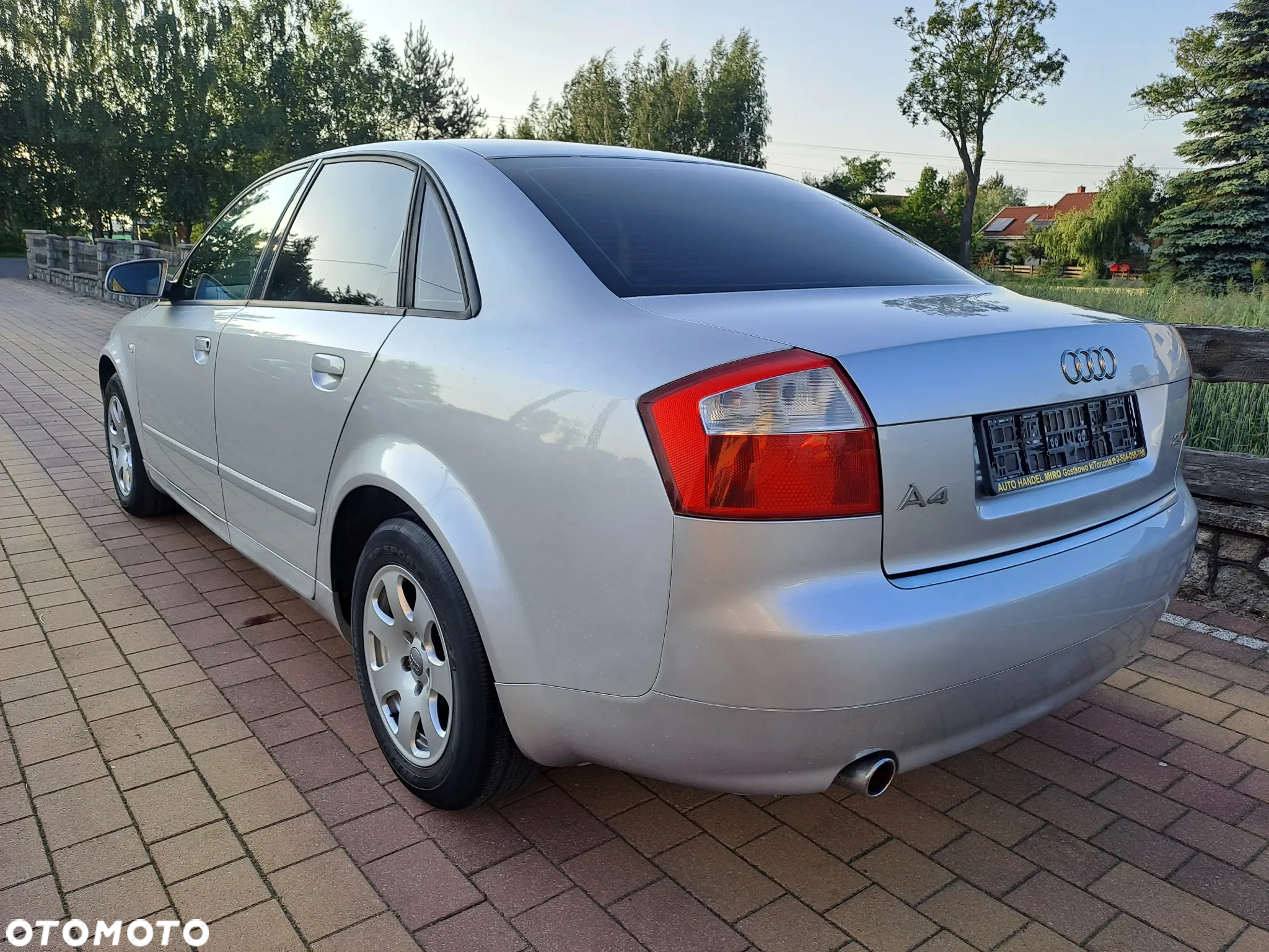 Audi A4 2.0 - 8