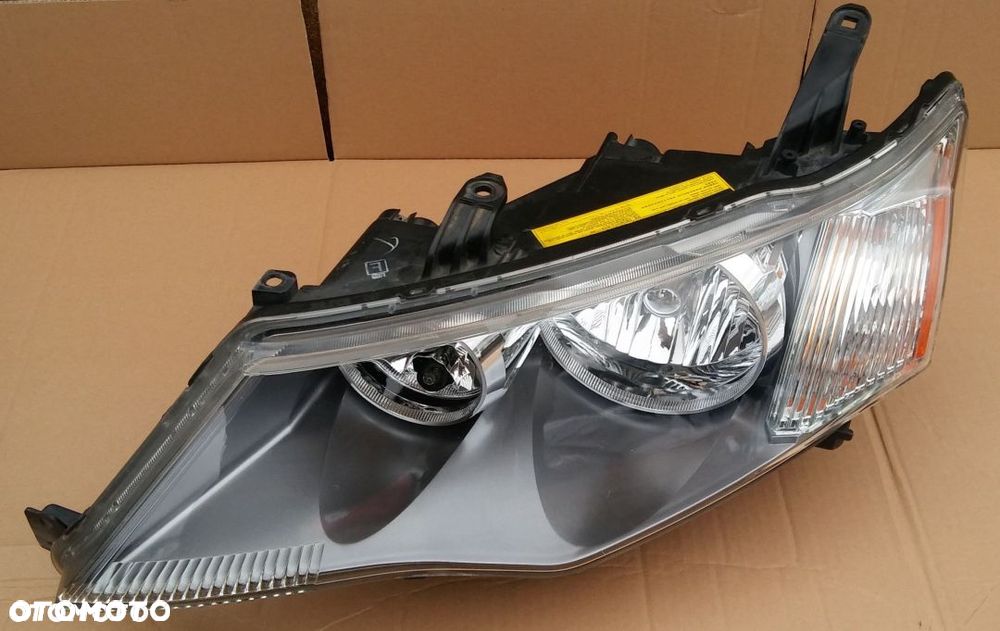 Xenon lewy Lampa lewa Mitsubishi Outlander 2007-