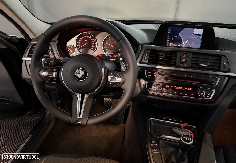 BMW 320 d DPF Edition Sport - 9