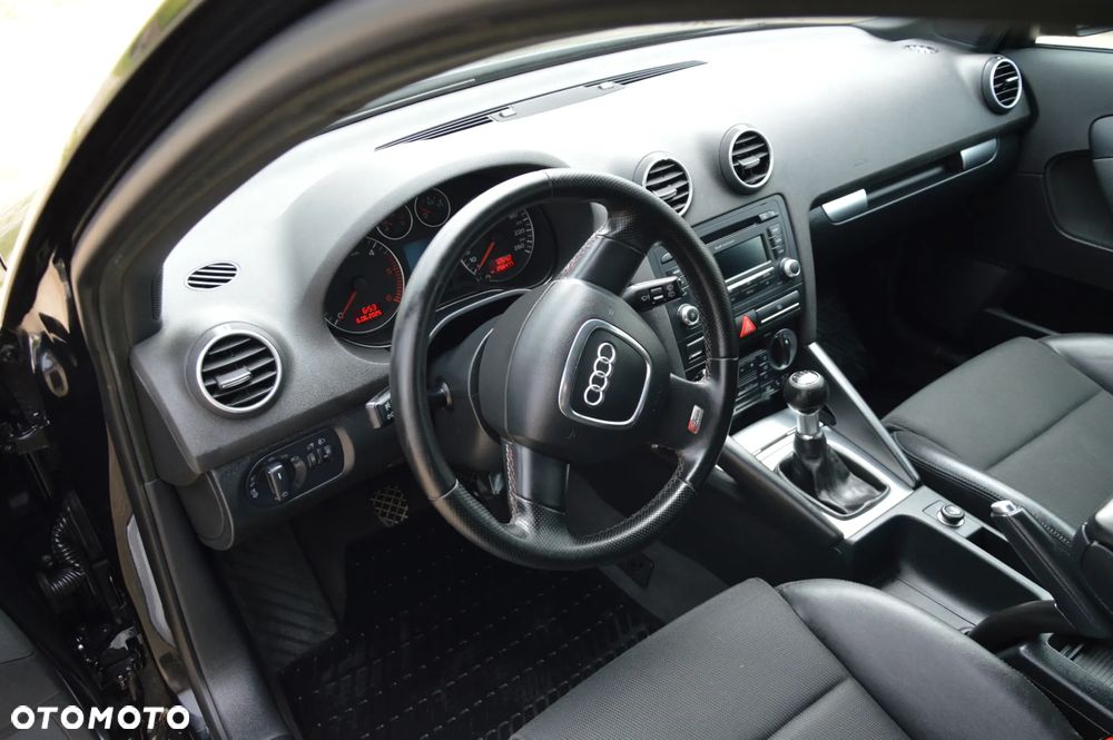 Audi A3 Sportback 2.0 TDI DPF S line Sportpaket plus - 13