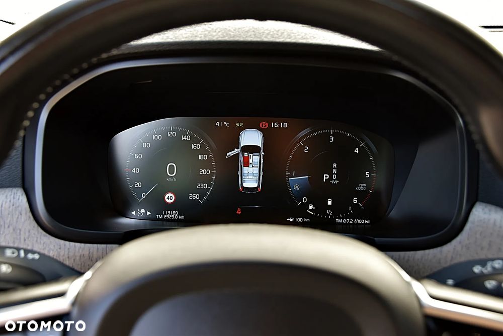 Volvo V90 Cross Country D4 AWD Pro - 28
