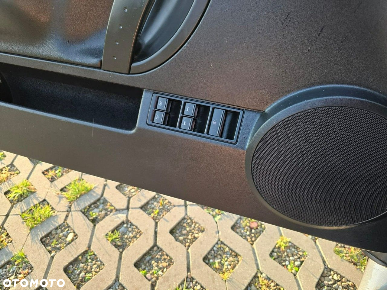 Volkswagen New Beetle - 27