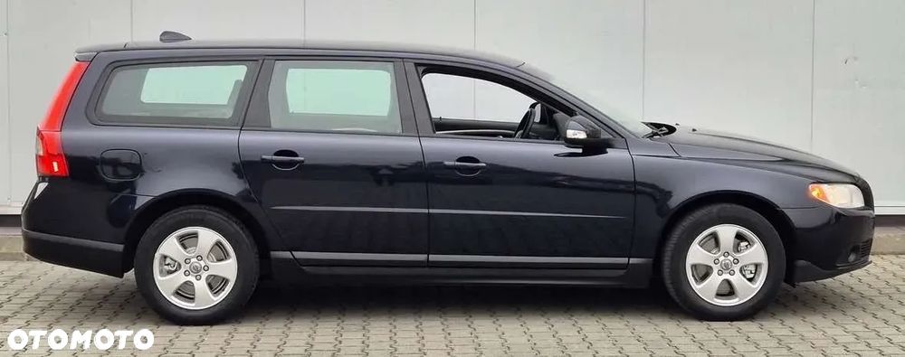 Volvo V70 2.0 - 12
