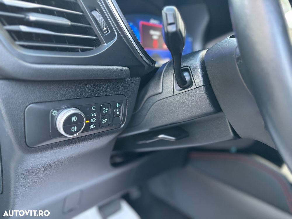 Ford Kuga - 19