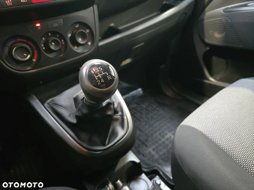 Fiat DOBLO - 15