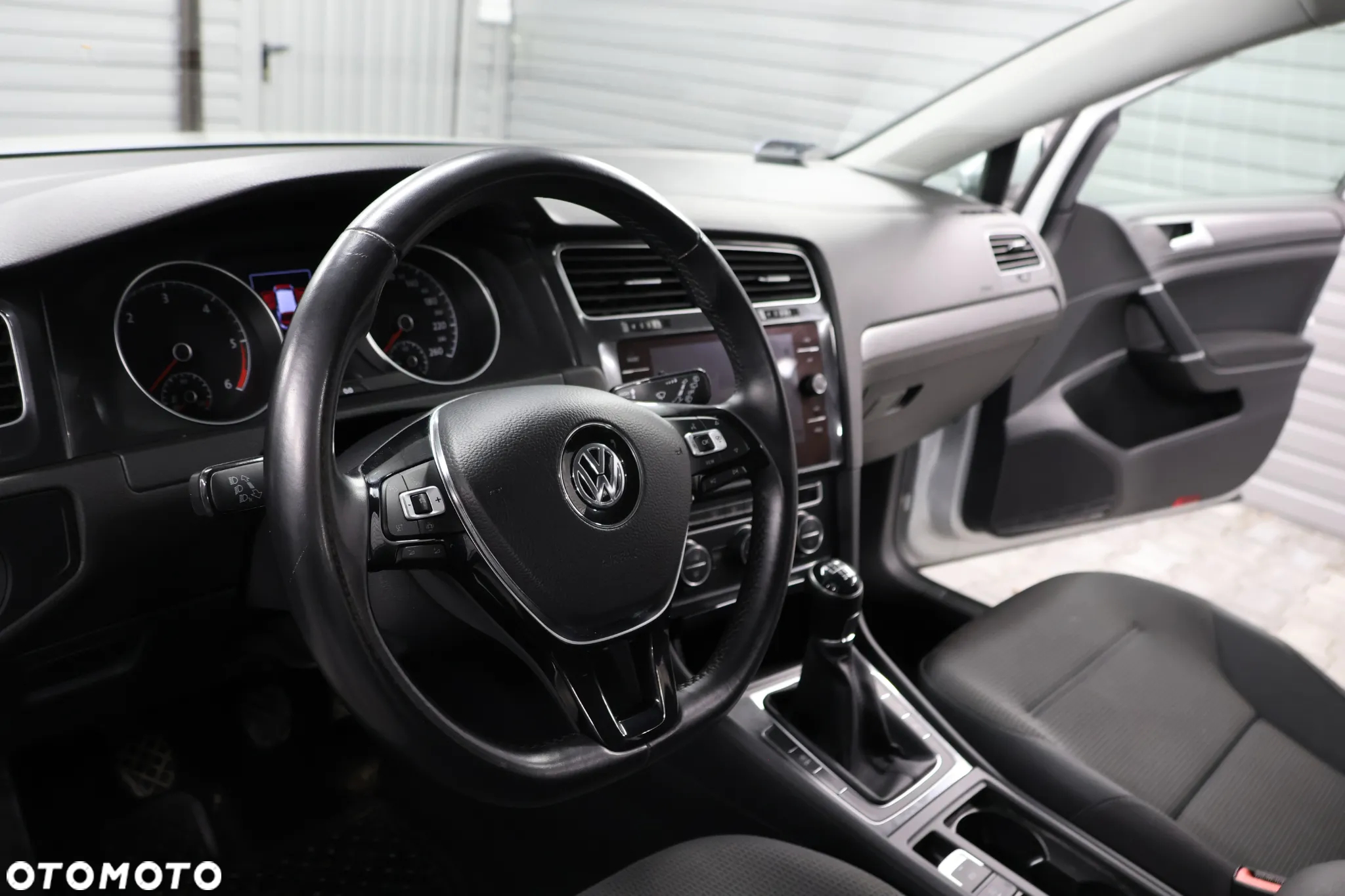 Volkswagen Golf VII 2.0 TDI BMT Comfortline - 6