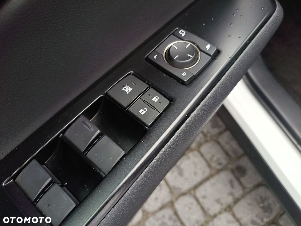 Lexus UX 250h GPF Business 2WD - 17