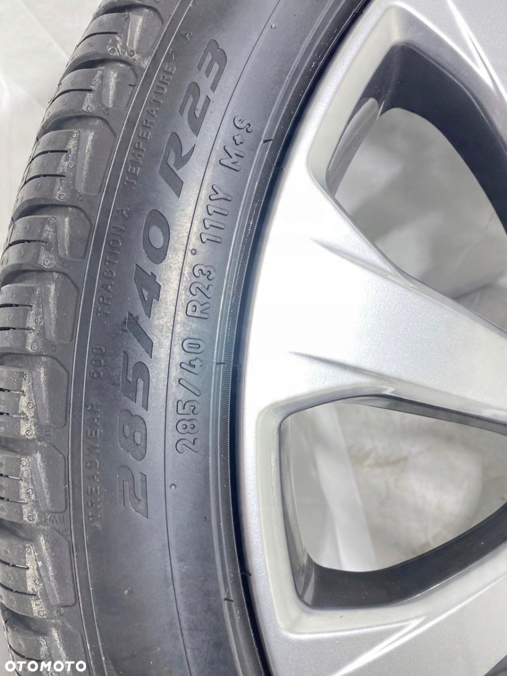 KOŁA ALUFELGI Z OPONAMI LAND ROVER RANGE ROVER L460 Style 1079 285/40/23 - 9