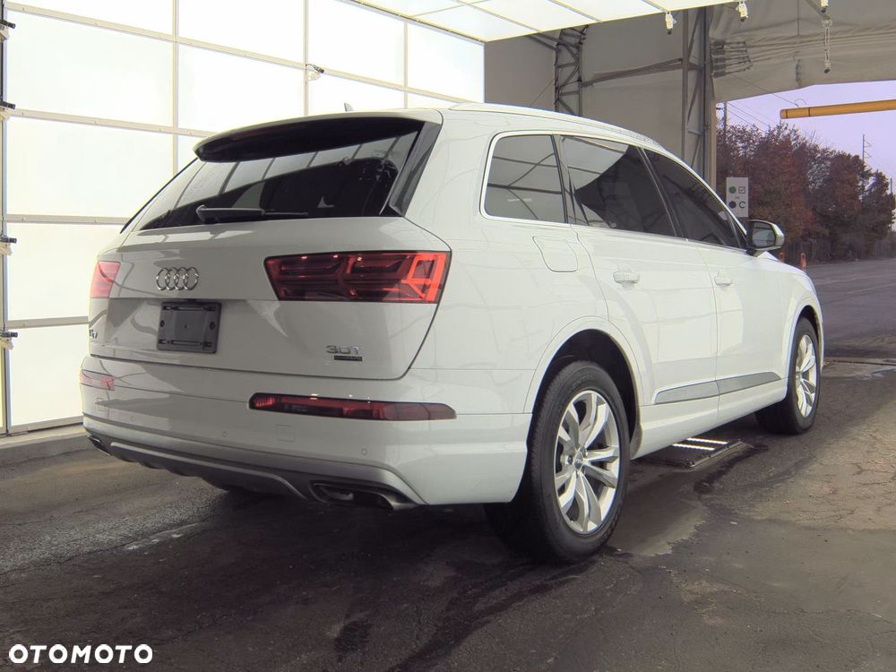 Audi Q7 3.0 TFSI Quattro Tiptronic - 7
