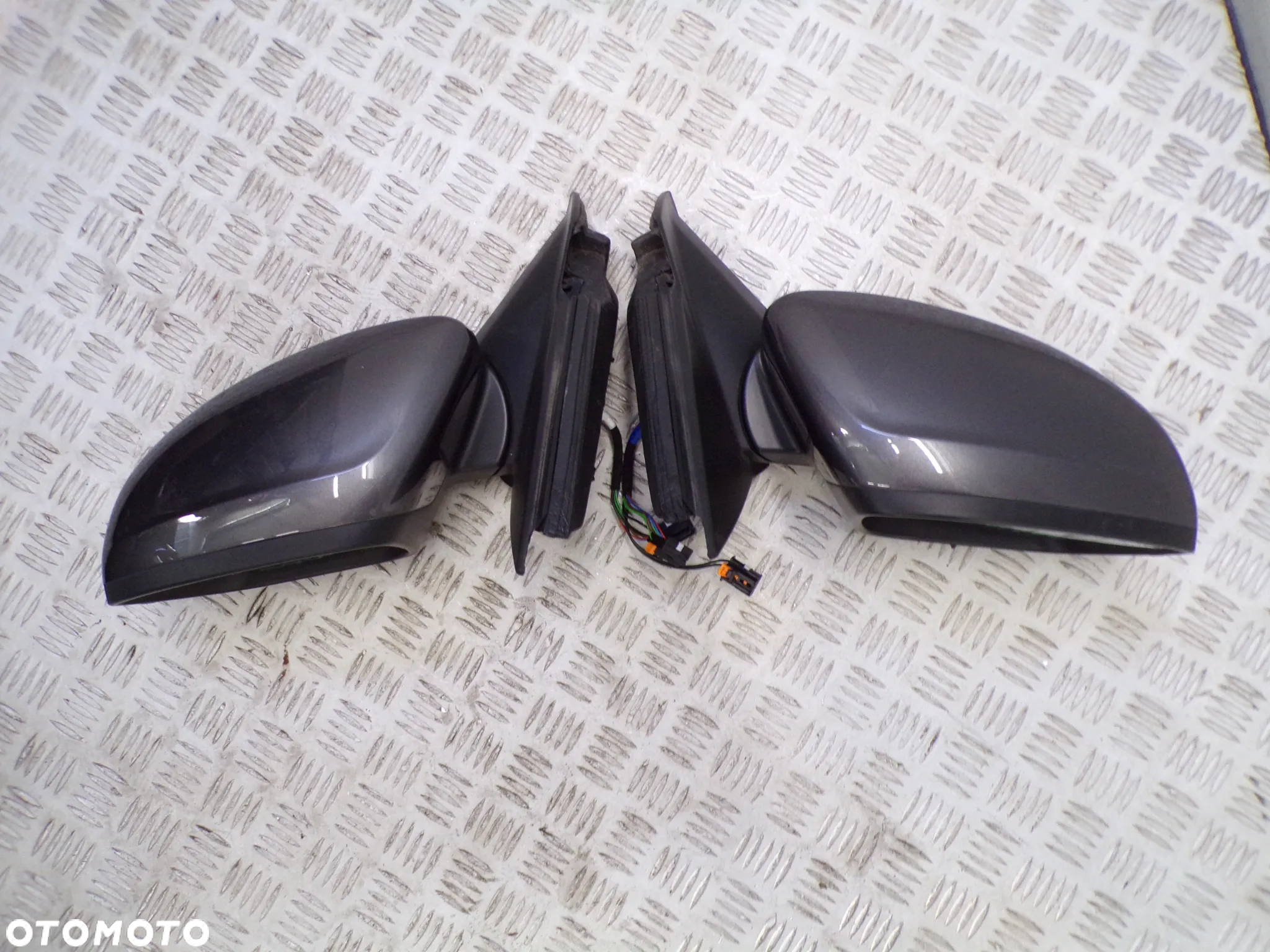 LUSTERKO LEWE 6 PIN PRAWE 8 PIN PEUGEOT 208 II - 2