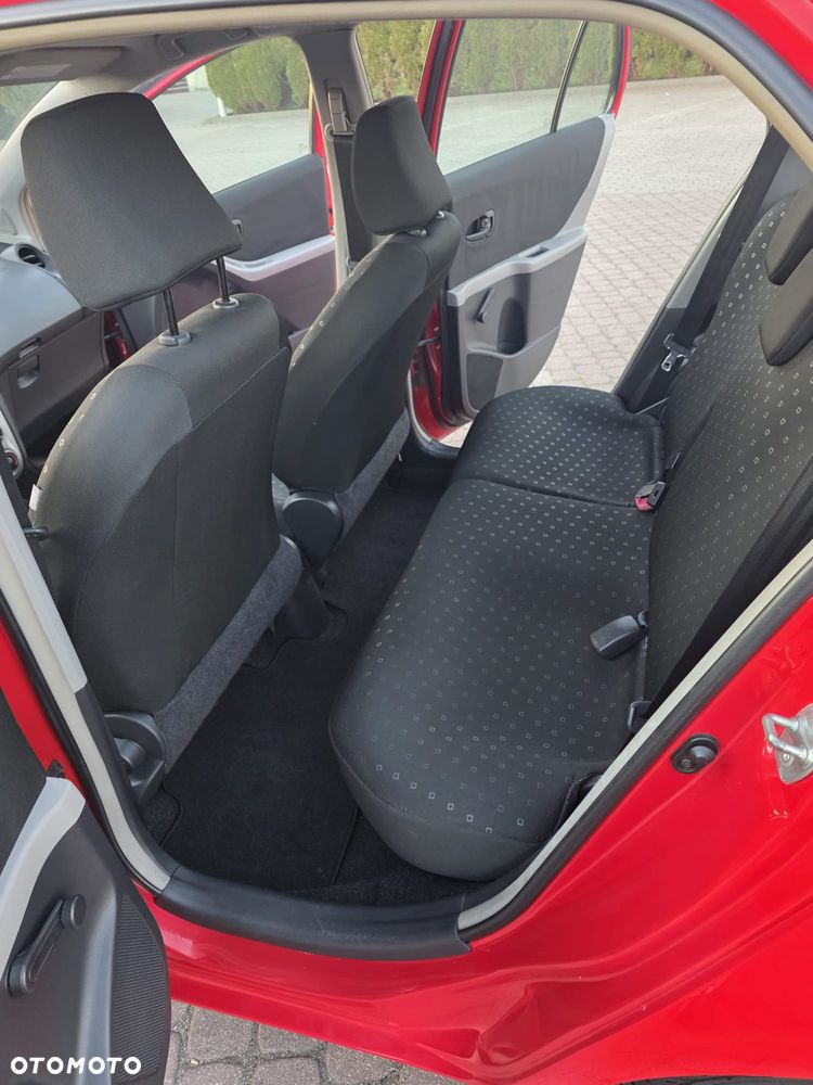 Toyota Yaris 1.0 VVT-i Luna - 12