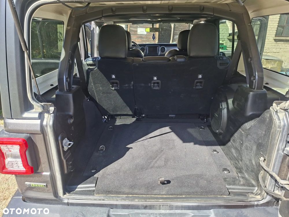 Jeep Wrangler - 9