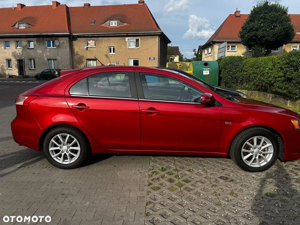 Mitsubishi Lancer 1.6 Invite - 3