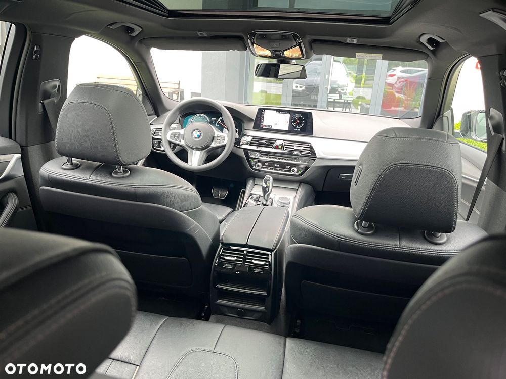 BMW Seria 5 530d M Sport sport - 24