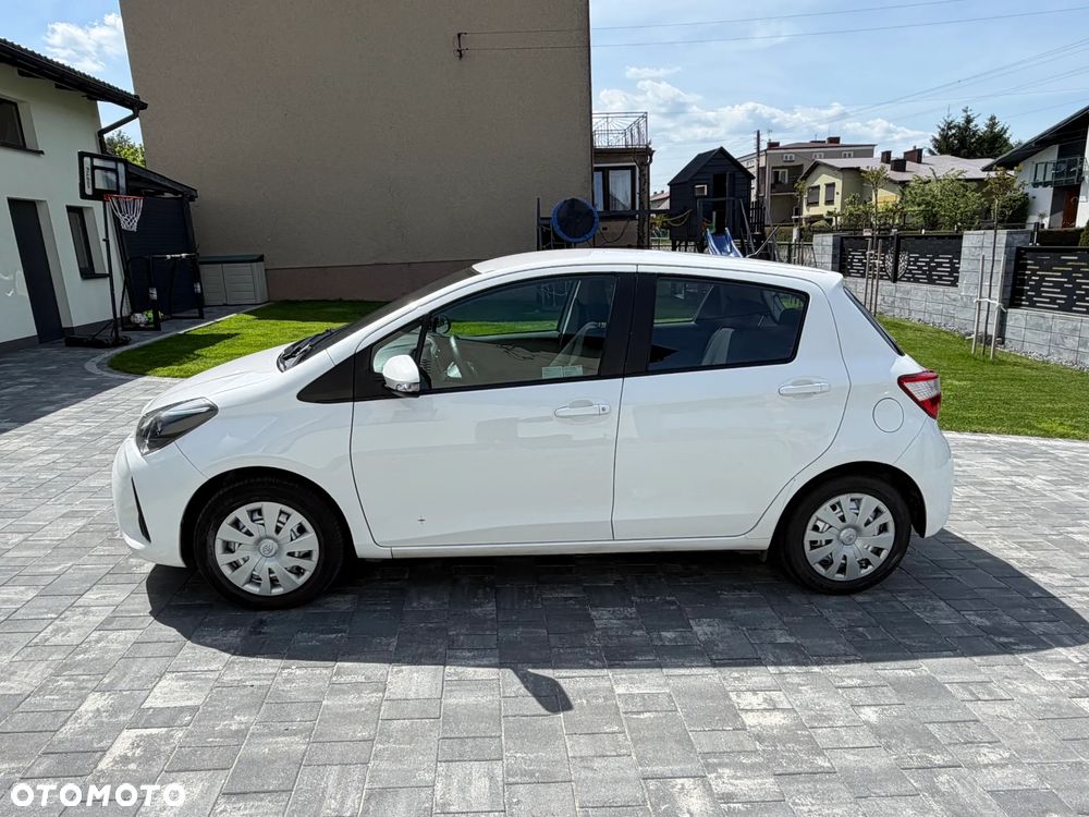 Toyota Yaris 1.5 Active - 10