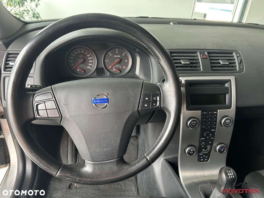 Volvo S40 1.6D Momentum - 10