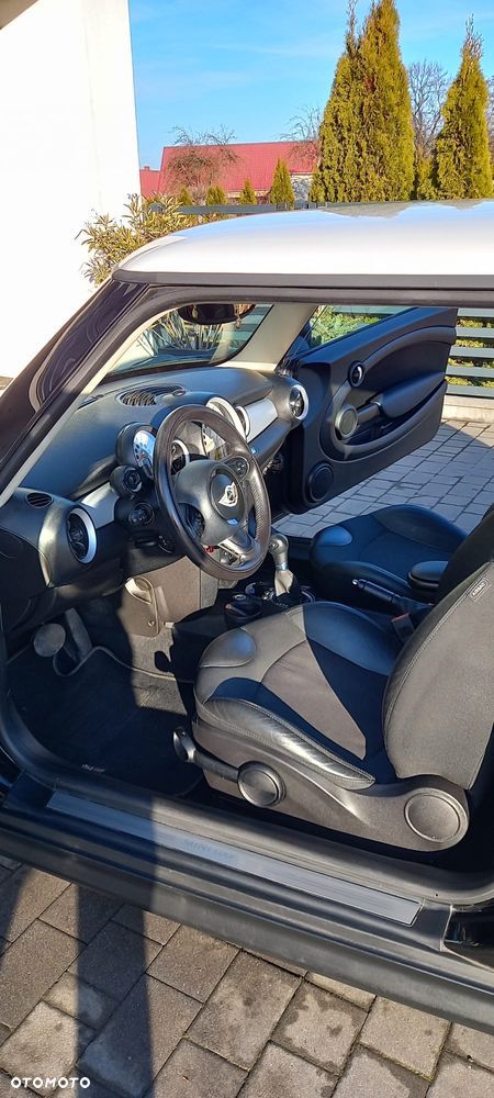 MINI Cooper Standard - 10