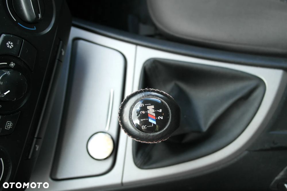 BMW Seria 1 118i - 13