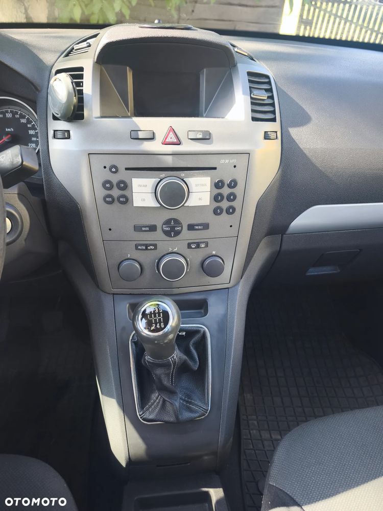 Opel Zafira 1.9 CDTI Essentia - 8