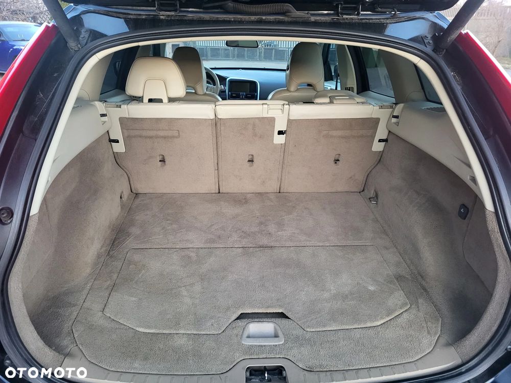 Volvo XC 60 - 13