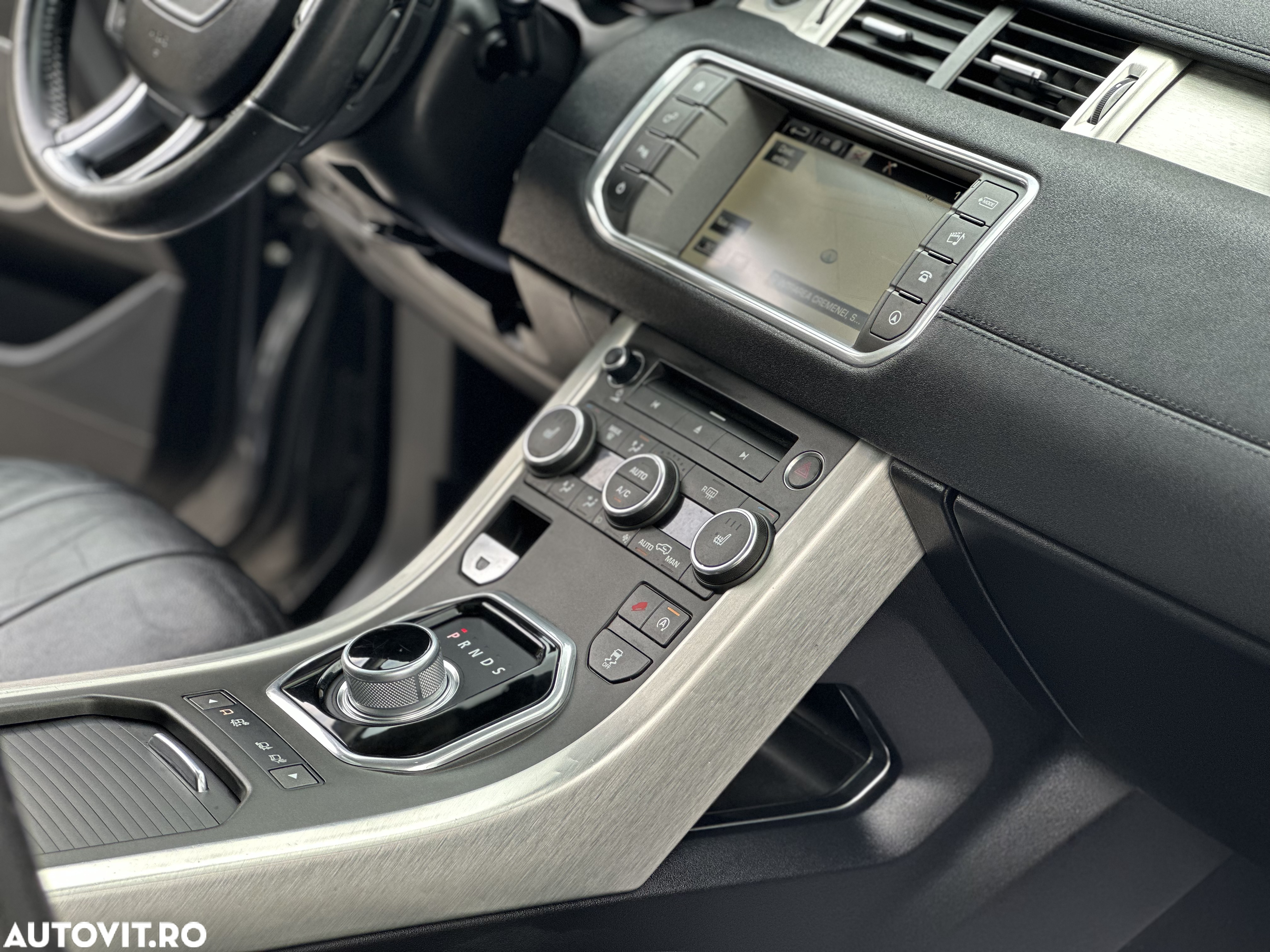 Land Rover Range Rover Evoque 2.0 D150 R-Dynamic SE - 35
