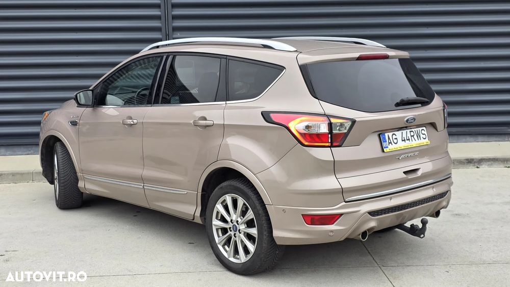 Ford Kuga 2.0 TDCi 4WD Powershift Vignale - 2