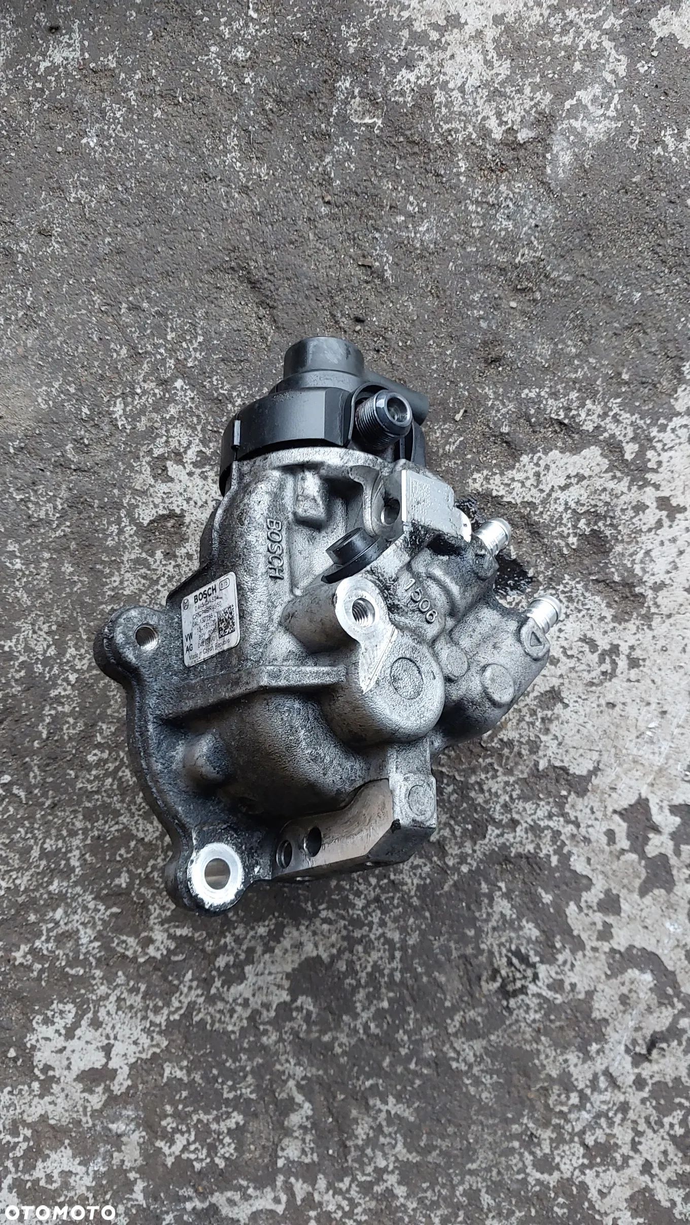 VW CRAFTER T6 2.0 TDI POMA WTRYSKOWA 04L130755L - 1