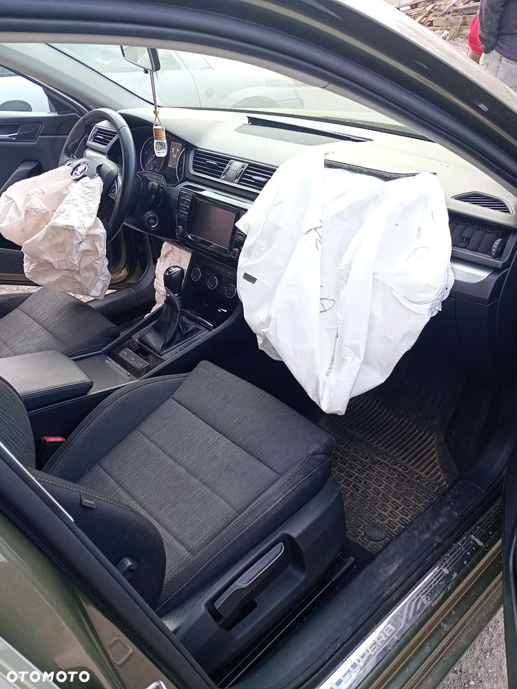 Skoda Superb 2.0 TDI Ambition - 12