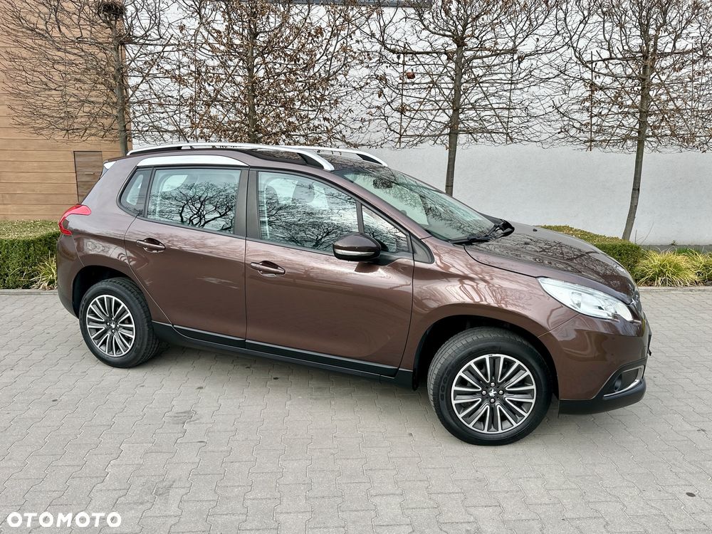 Peugeot 2008 PureTech 82 Allure - 17