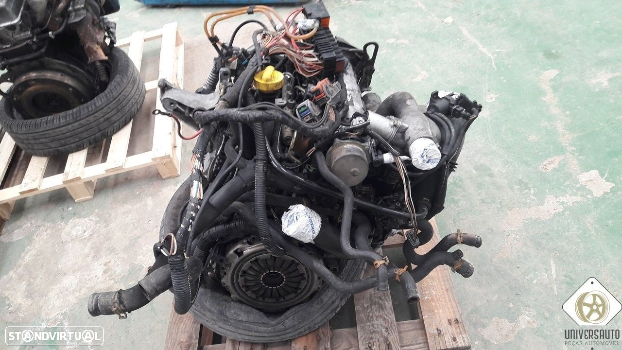 MOTOR COMPLETO RENAULT SCÉNIC I LIMUSINA 2001 - 3