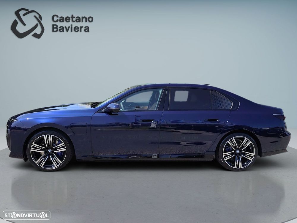 BMW 750 750e xDrive Pack Desportivo M - 5