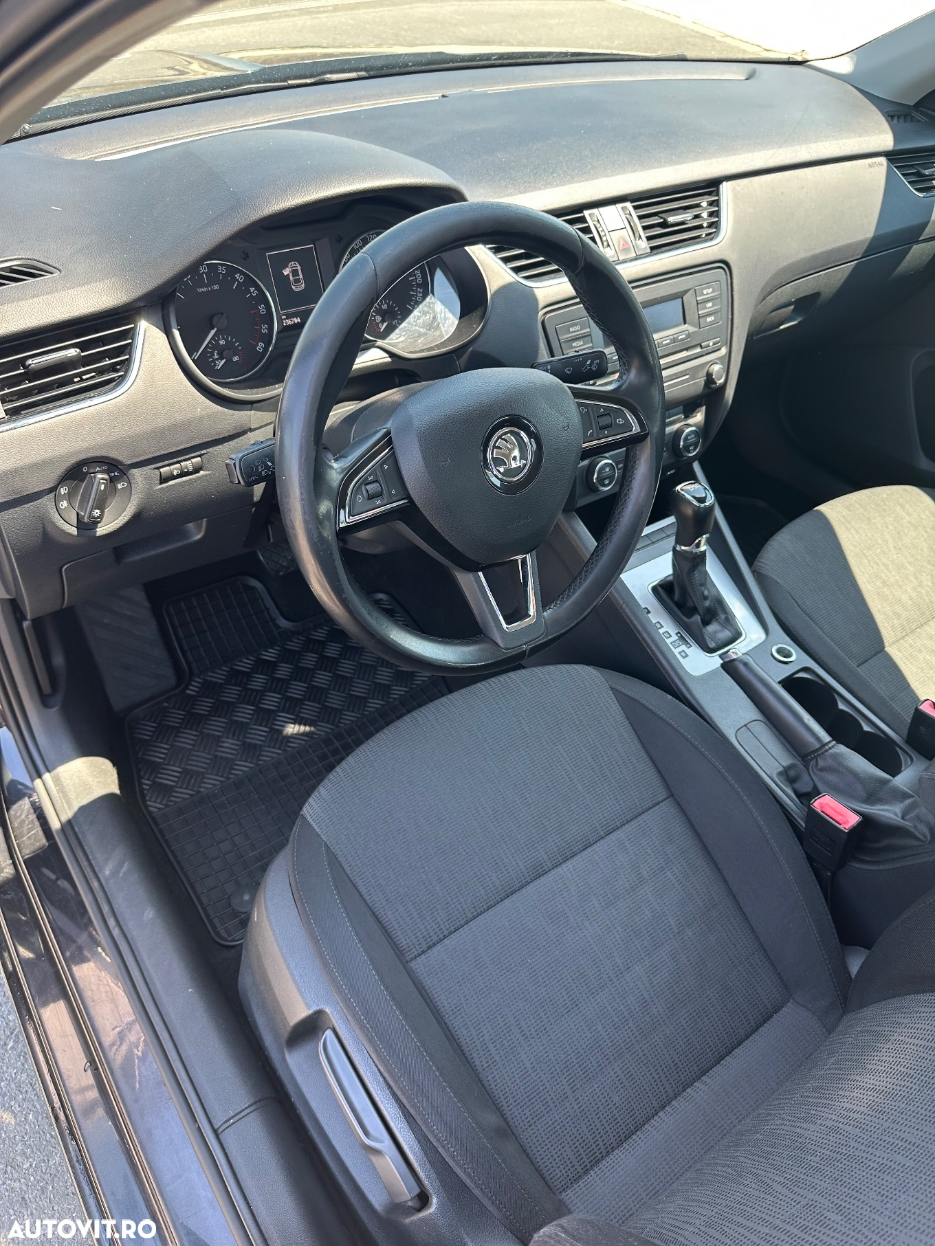 Skoda Octavia 2.0 TDI AMBITION DSG - 7