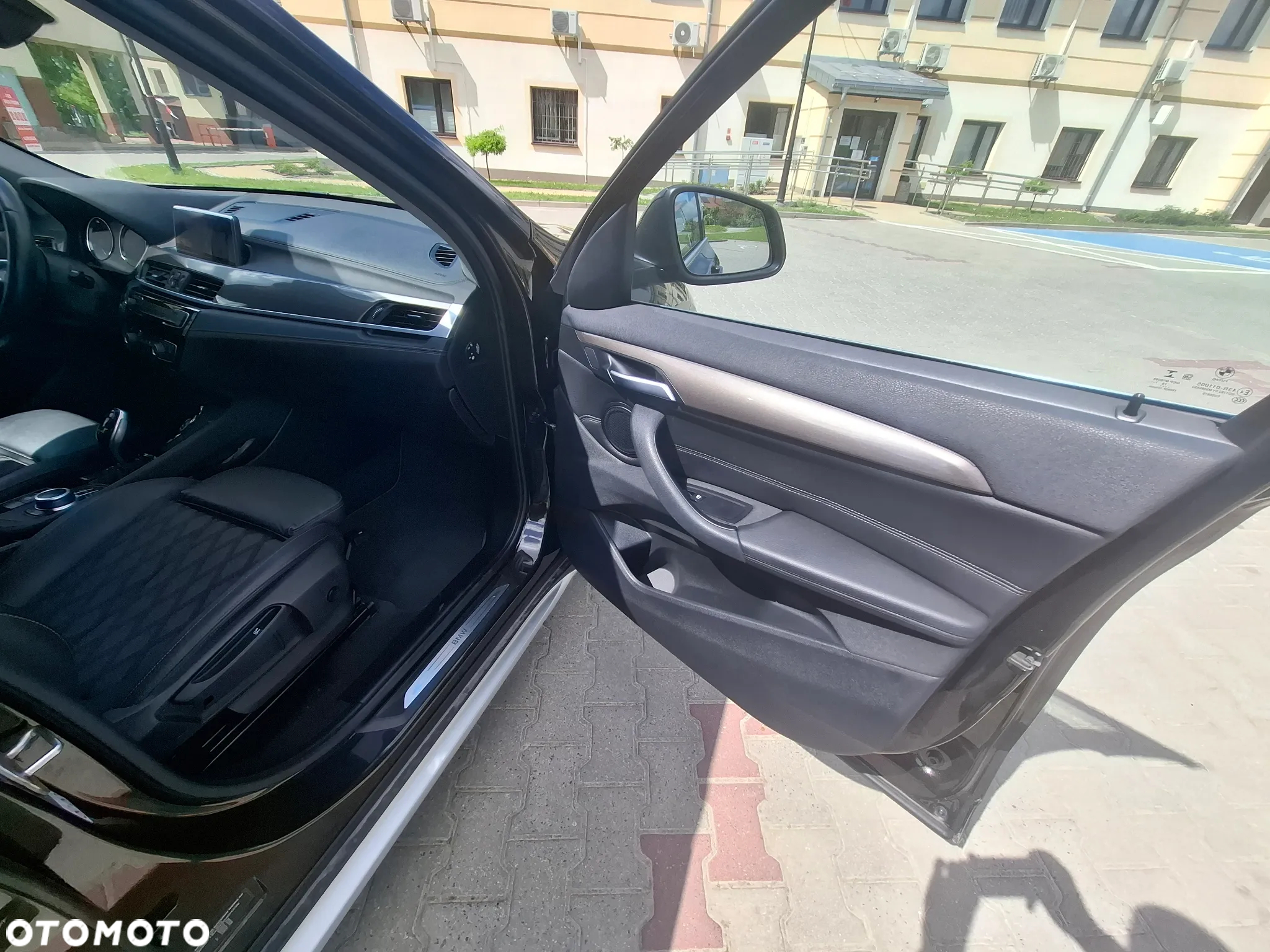 BMW X1 sDrive20i GPF xLine - 16