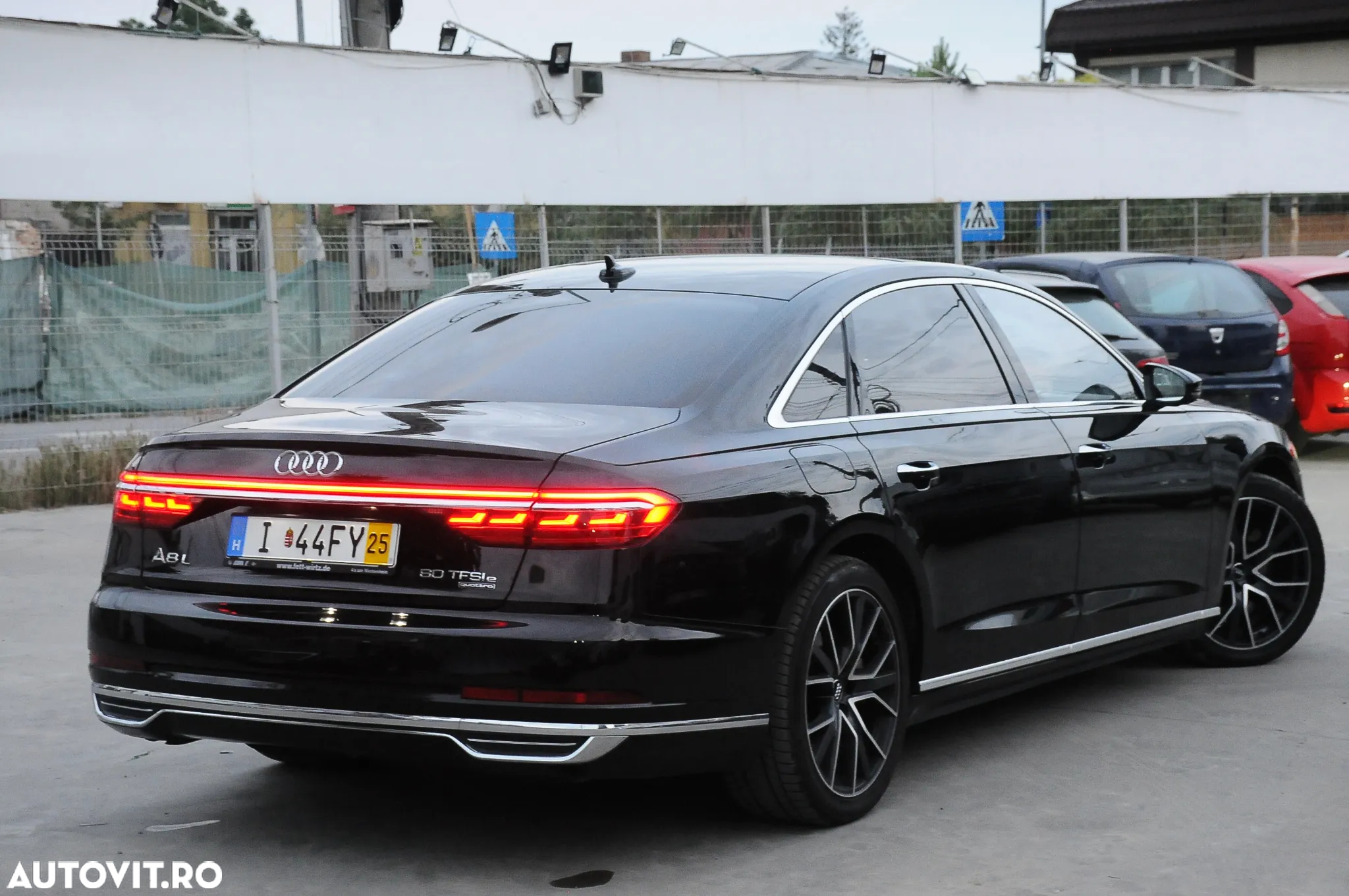 Audi A8 A8L 60 TFSI e quattro Tiptronic PHEV - 3