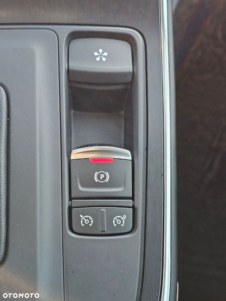 Renault Grand Scenic - 26