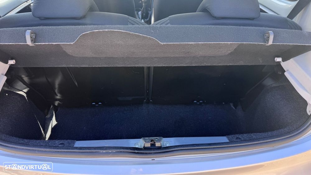 Peugeot 107 1.0 Active - 23