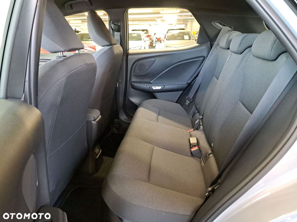 Lexus LBX 1.5 Hybrid - 12