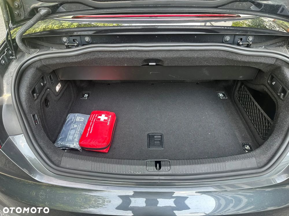Audi A5 Cabrio 40 TFSI S tronic - 28