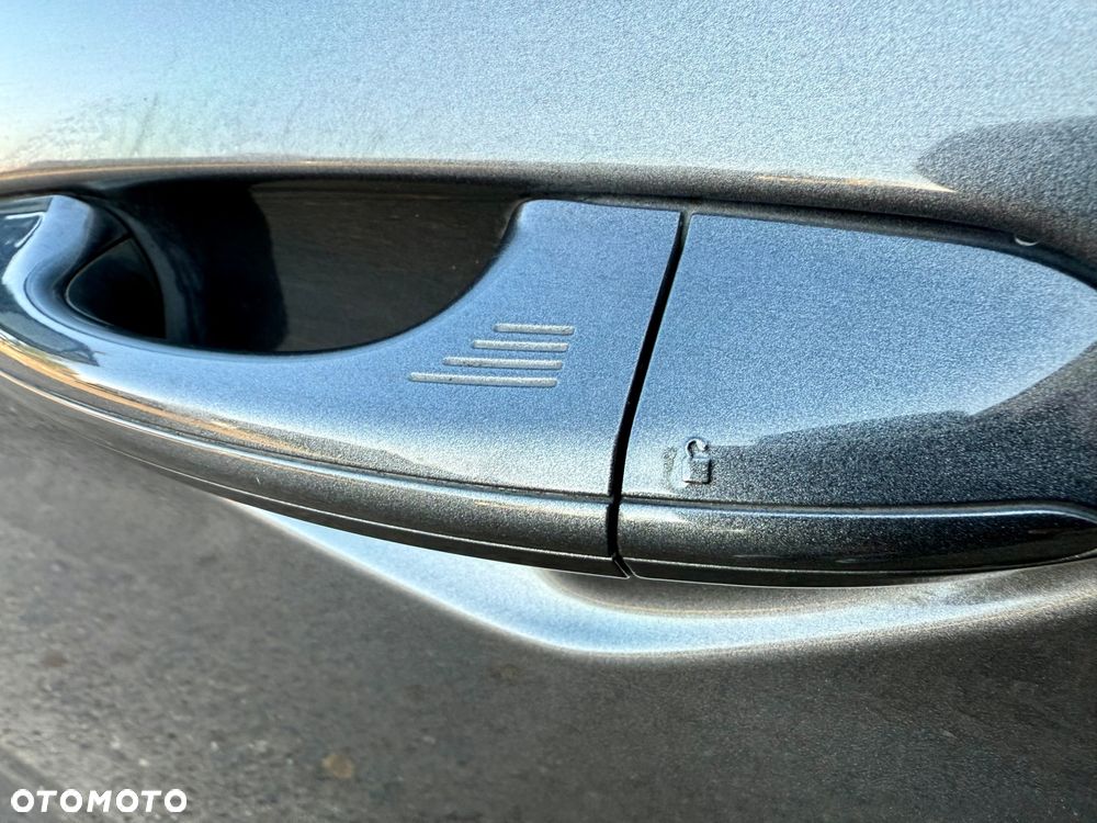 Ford Galaxy 2.0 TDCi Titanium - 27